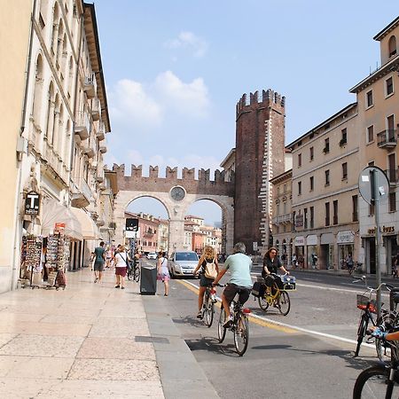 Dreaming Piazza Bra Rooms Верона Экстерьер фото