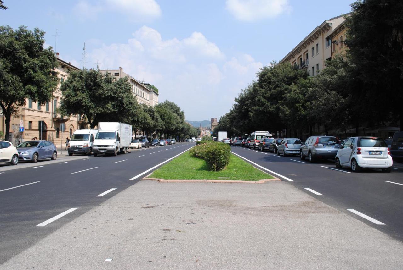 Dreaming Piazza Bra Rooms Верона Экстерьер фото